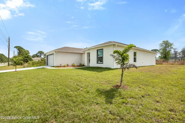 $2,100 | 1434 Weiman Road Southeast, Palm Bay, FL 32909