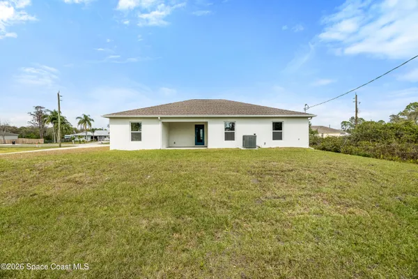 $2,100 | 1434 Weiman Road Southeast, Palm Bay, FL 32909
