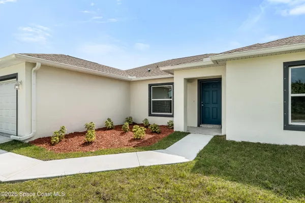 $2,100 | 1434 Weiman Road Southeast, Palm Bay, FL 32909