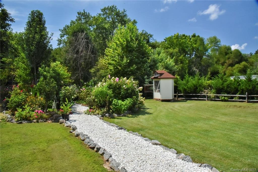 39 Somerset Road Arden, NC 28704 - Photo 4 of 24 Gallery Image 4