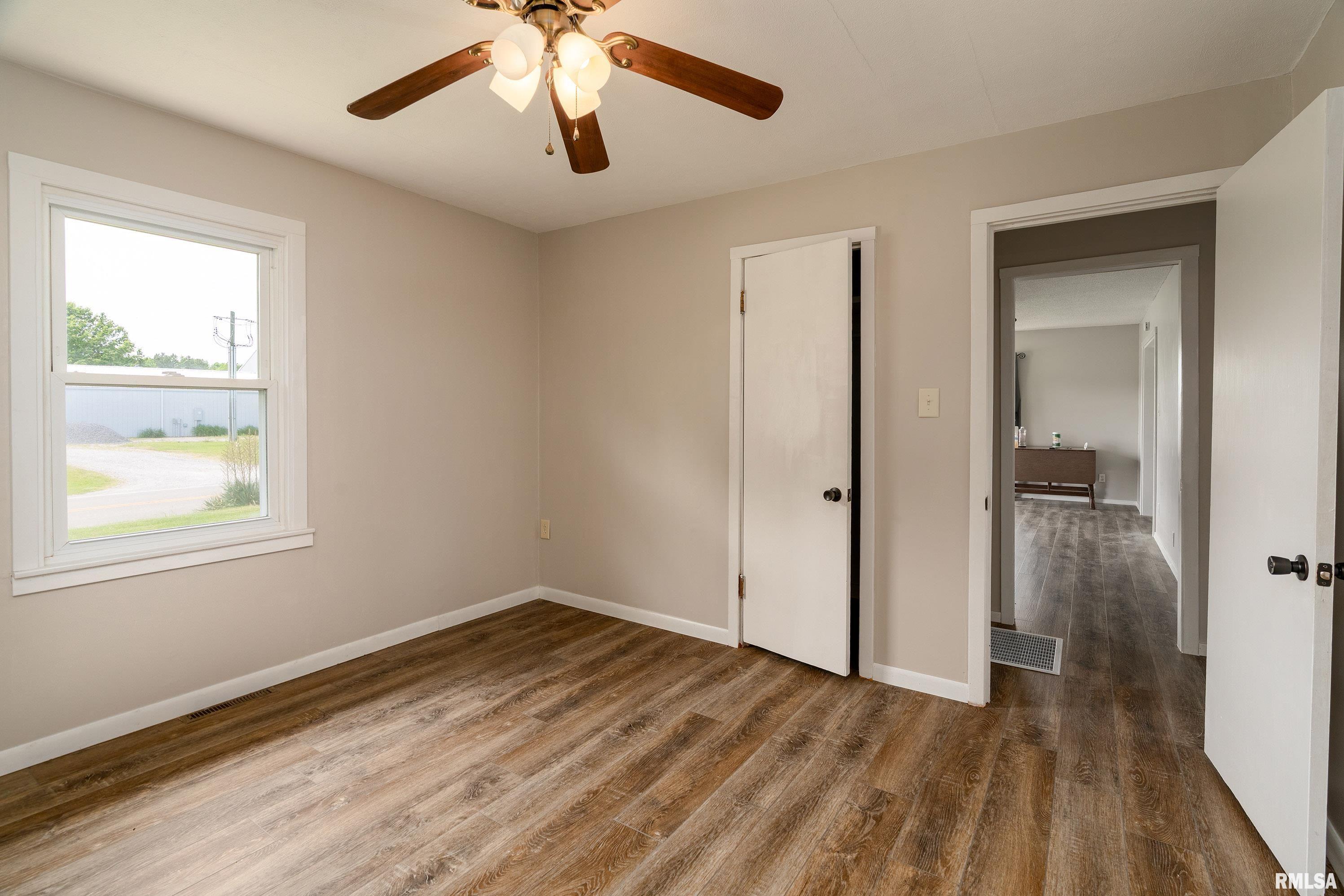 5924 Saraville Road Creal Springs, IL 62922 - Photo 11 of 40