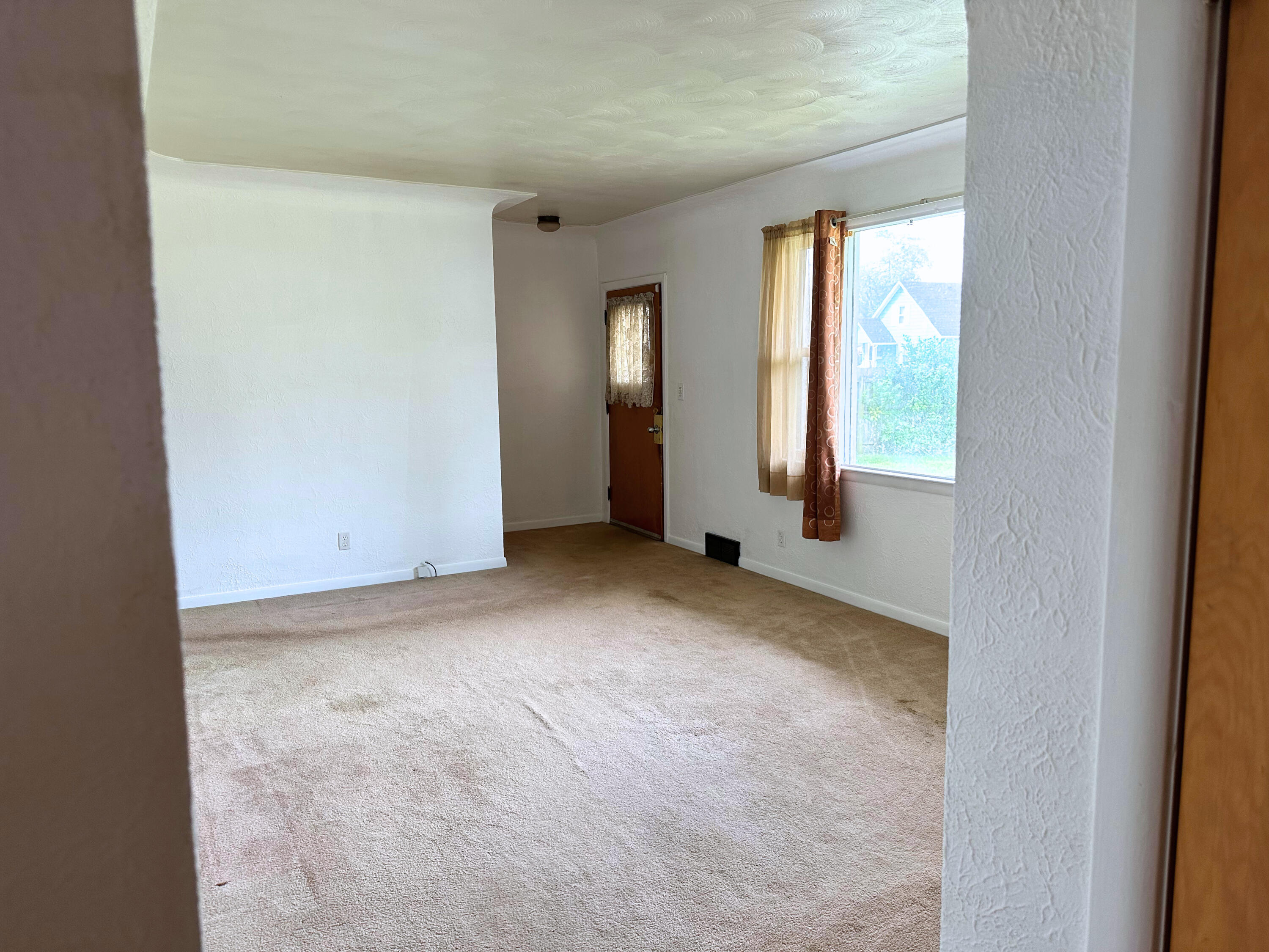 125 Jericho Road Battle Creek, MI 49014 - Photo 4 of 20 f93040d3-5209-4dd9-a3c3-ed50d9ec923b
