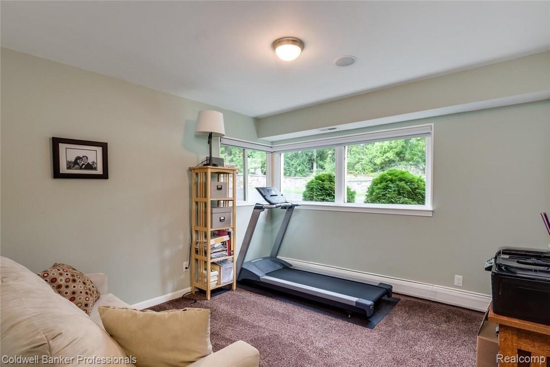 1237 Lone Pine Road Bloomfield Hills, MI 48302 - Photo 20 of 26 1237 Lone Pine Rd Bloomfield-large-018-8-1237 Lone Pine Rd018FULL-1500x1000-72dpi.jpg