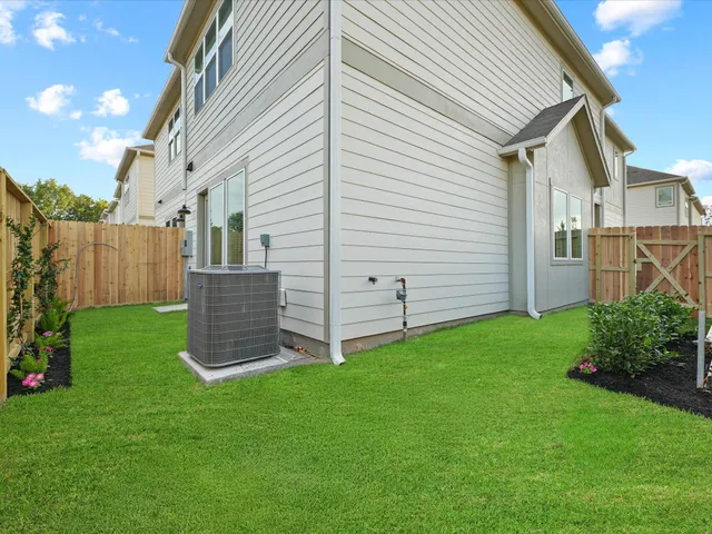 $349,990 | 6443 Rena Street, Houston, TX 77092