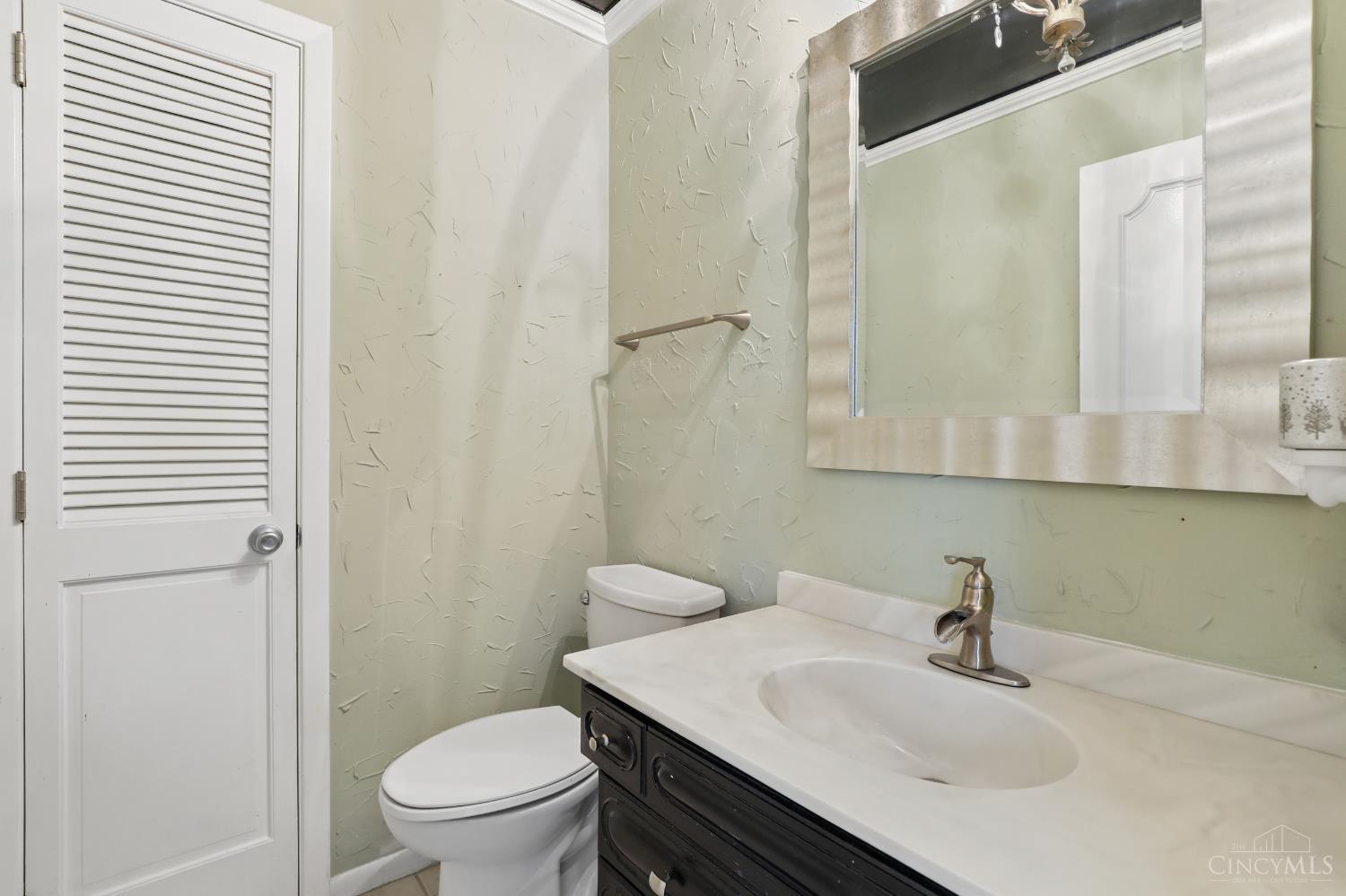 573 Pepper Ridge Road Cincinnati, OH 45244 - Photo 27 of 43