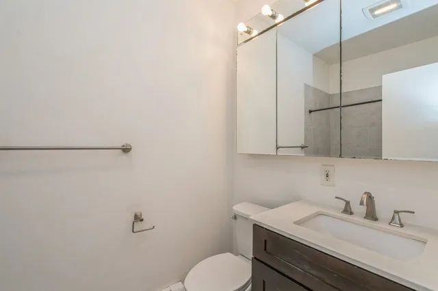 $2,950 | 817 Park Avenue, Unit 3, Hoboken, NJ 07030