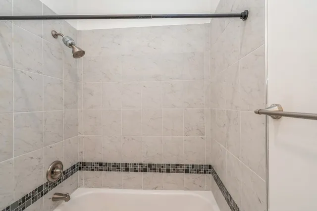 $2,950 | 817 Park Avenue, Unit 3, Hoboken, NJ 07030