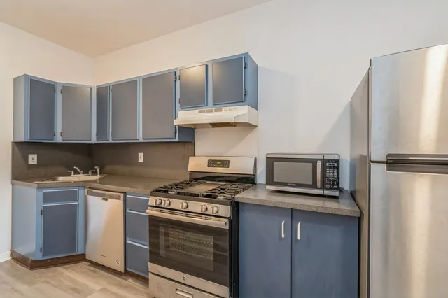 $2,950 | 817 Park Avenue, Unit 3, Hoboken, NJ 07030