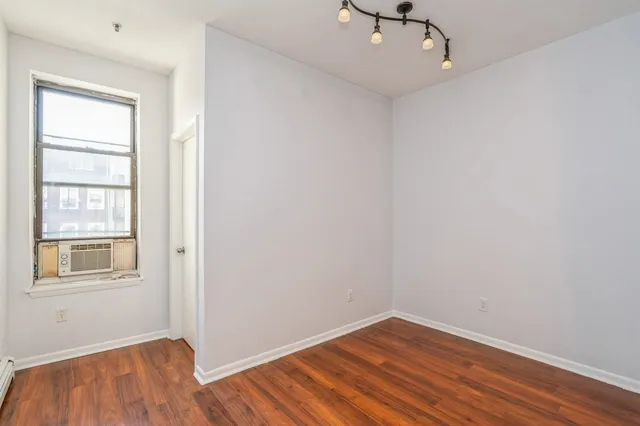 $2,950 | 817 Park Avenue, Unit 3, Hoboken, NJ 07030