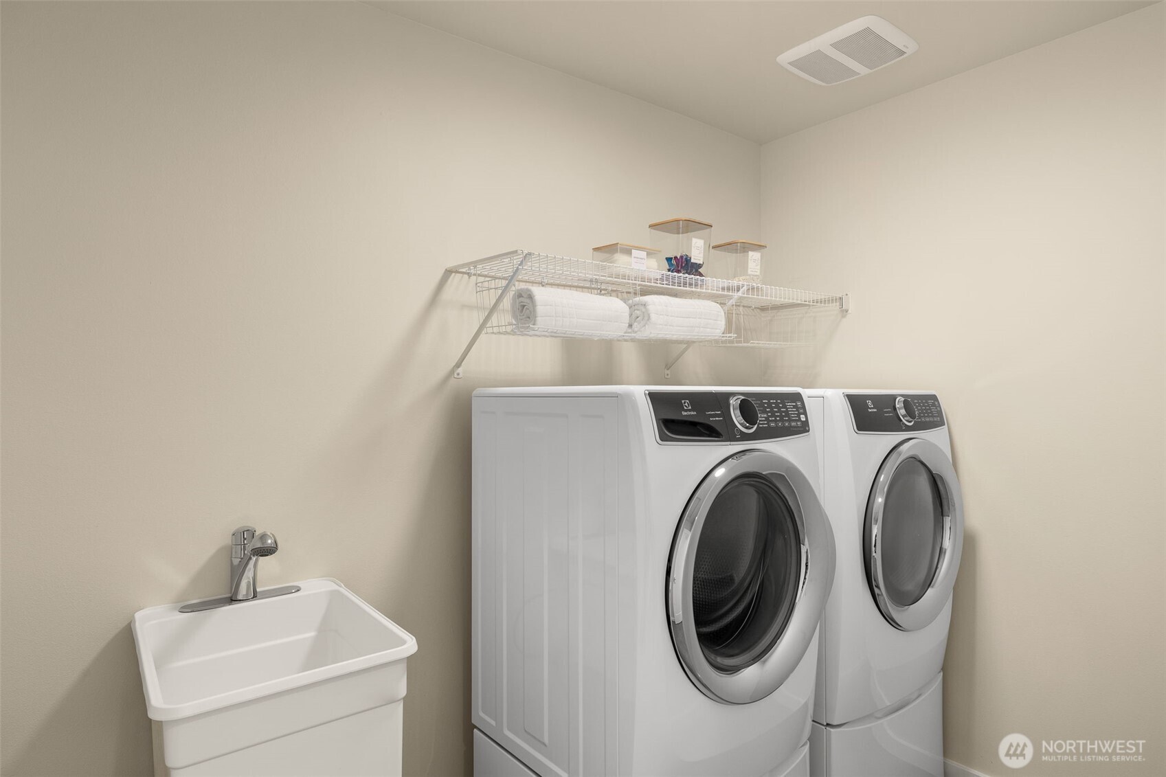 19387 135th Street Southeast Monroe, WA 98272 - Photo 34 of 40 a utility room with dryer and washer