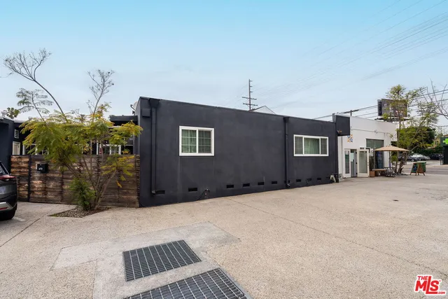 a view of a house with a outdoor space