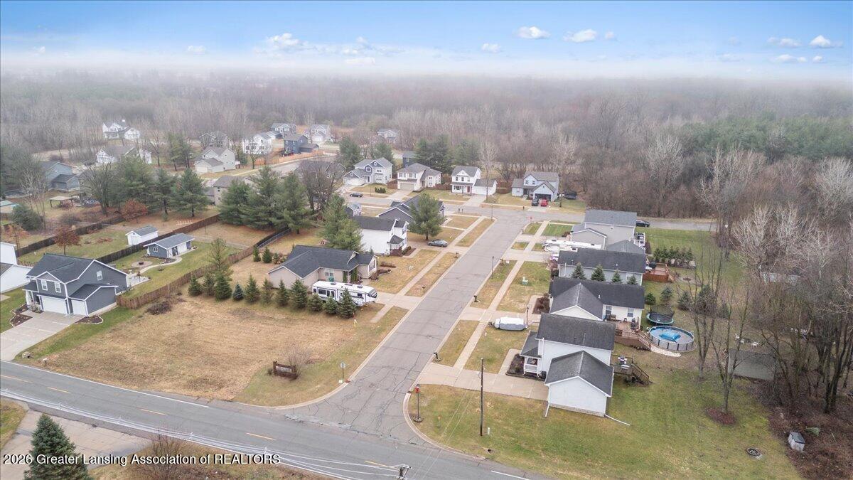 806 Starlight Way Perry, MI 48872 - Photo 36 of 43 04-Media Jett - 08