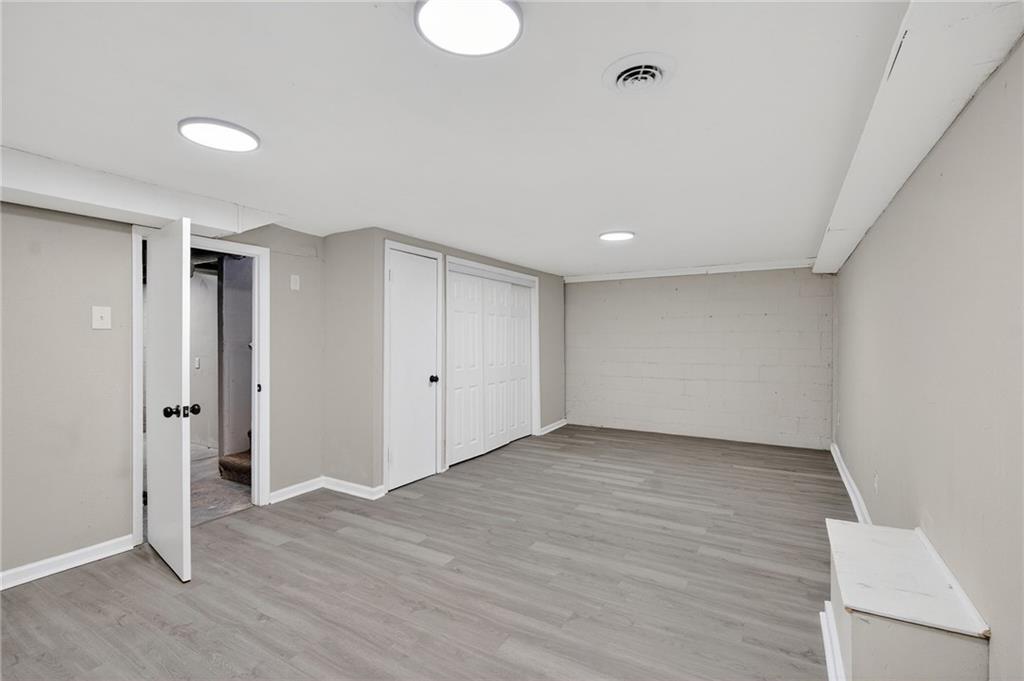 611 West 23rd Street South Independence, MO 64055 - Photo 19 of 23