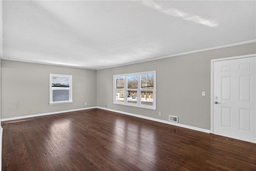 611 West 23rd Street South Independence, MO 64055 - Photo 6 of 23