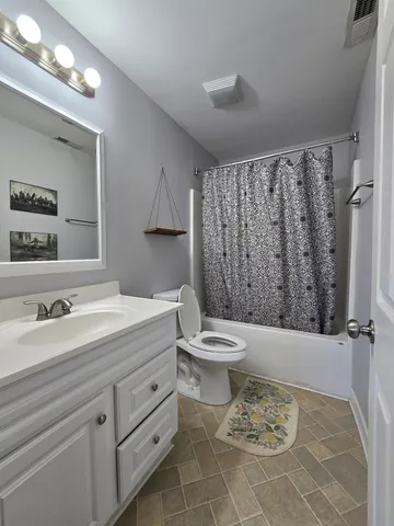 $1,600 | 610 Bradburn Village Circle, Antioch, TN 37013