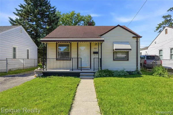 $1,800 | 497 Montana Avenue, Pontiac, MI 48341