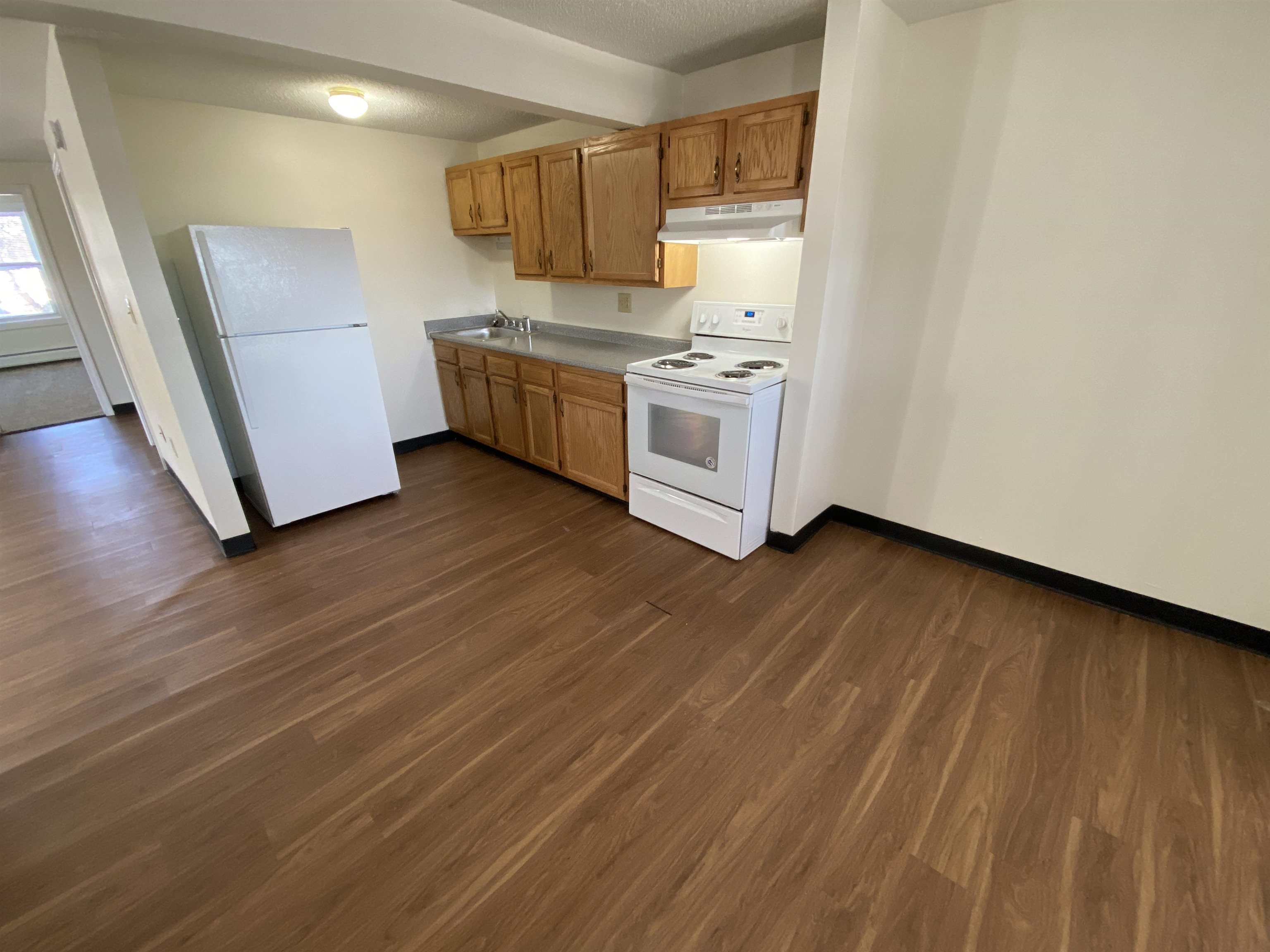 190 Second Street, Unit 3 Manchester, NH 03102 - Photo 34 of 36