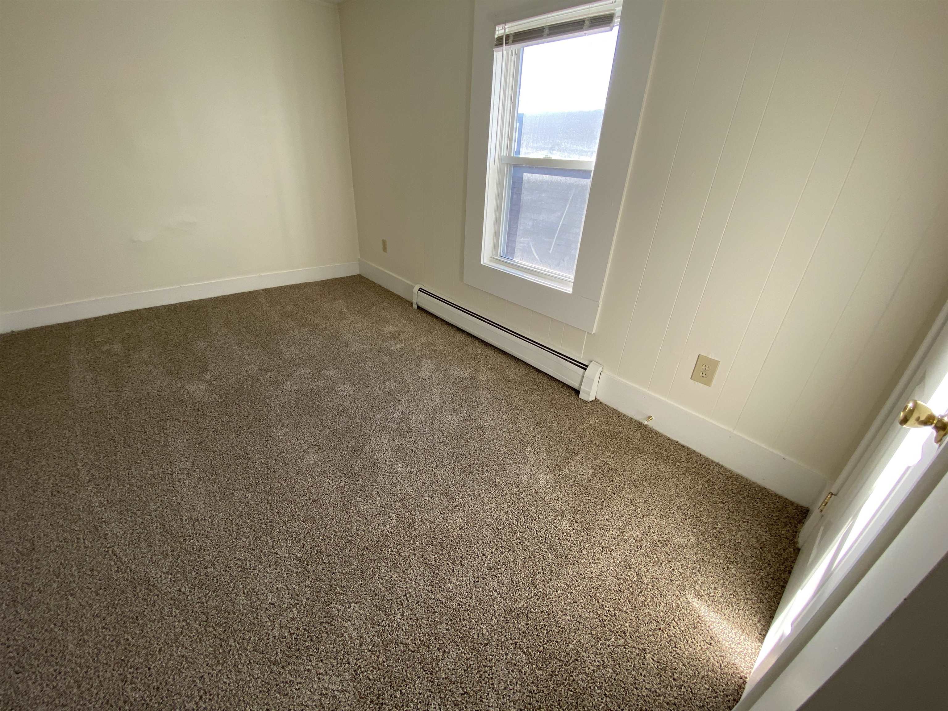 190 Second Street, Unit 3 Manchester, NH 03102 - Photo 6 of 36