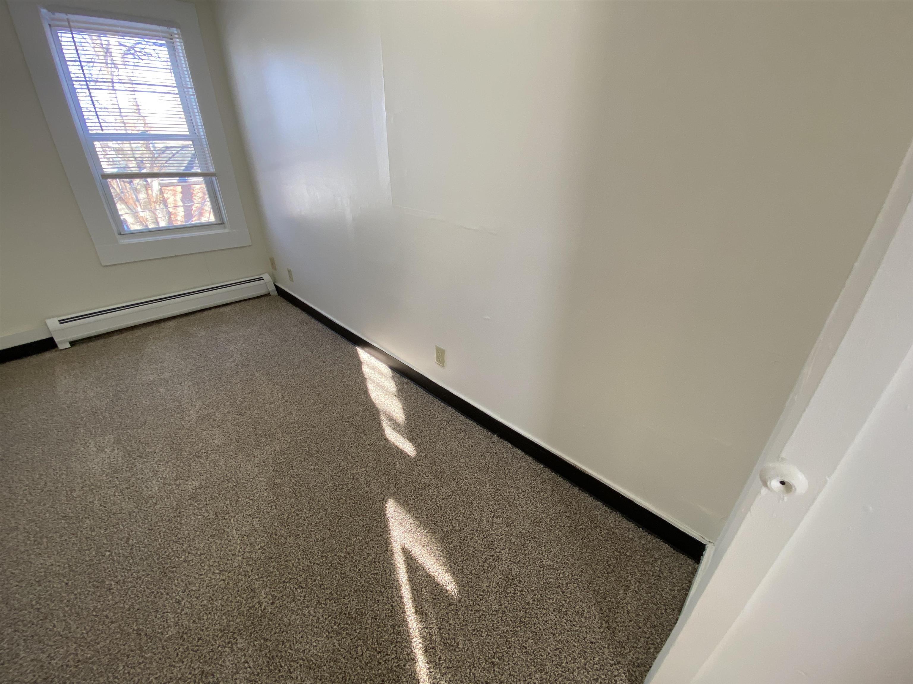 190 Second Street, Unit 3 Manchester, NH 03102 - Photo 8 of 36