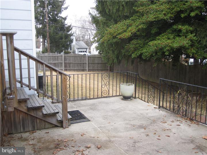 1115 Russell Road Willow Grove, PA 19090 - Photo 13 of 17 Patio