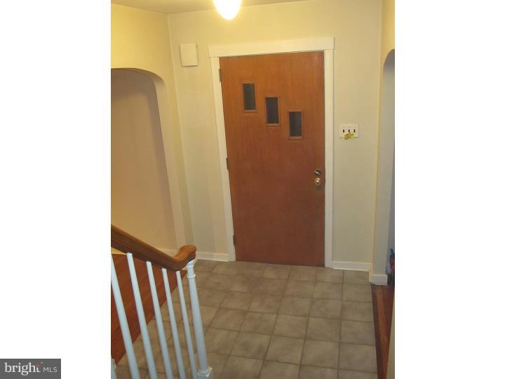 1115 Russell Road Willow Grove, PA 19090 - Photo 3 of 17 Hallway