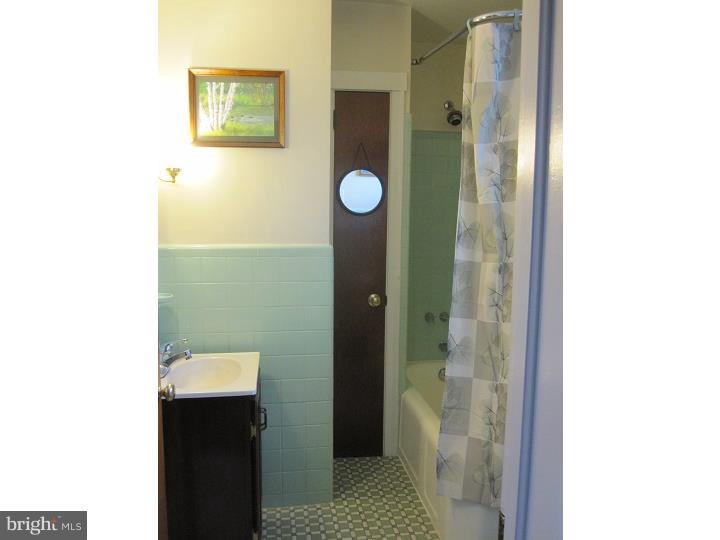 1115 Russell Road Willow Grove, PA 19090 - Photo 9 of 17 Bathroom