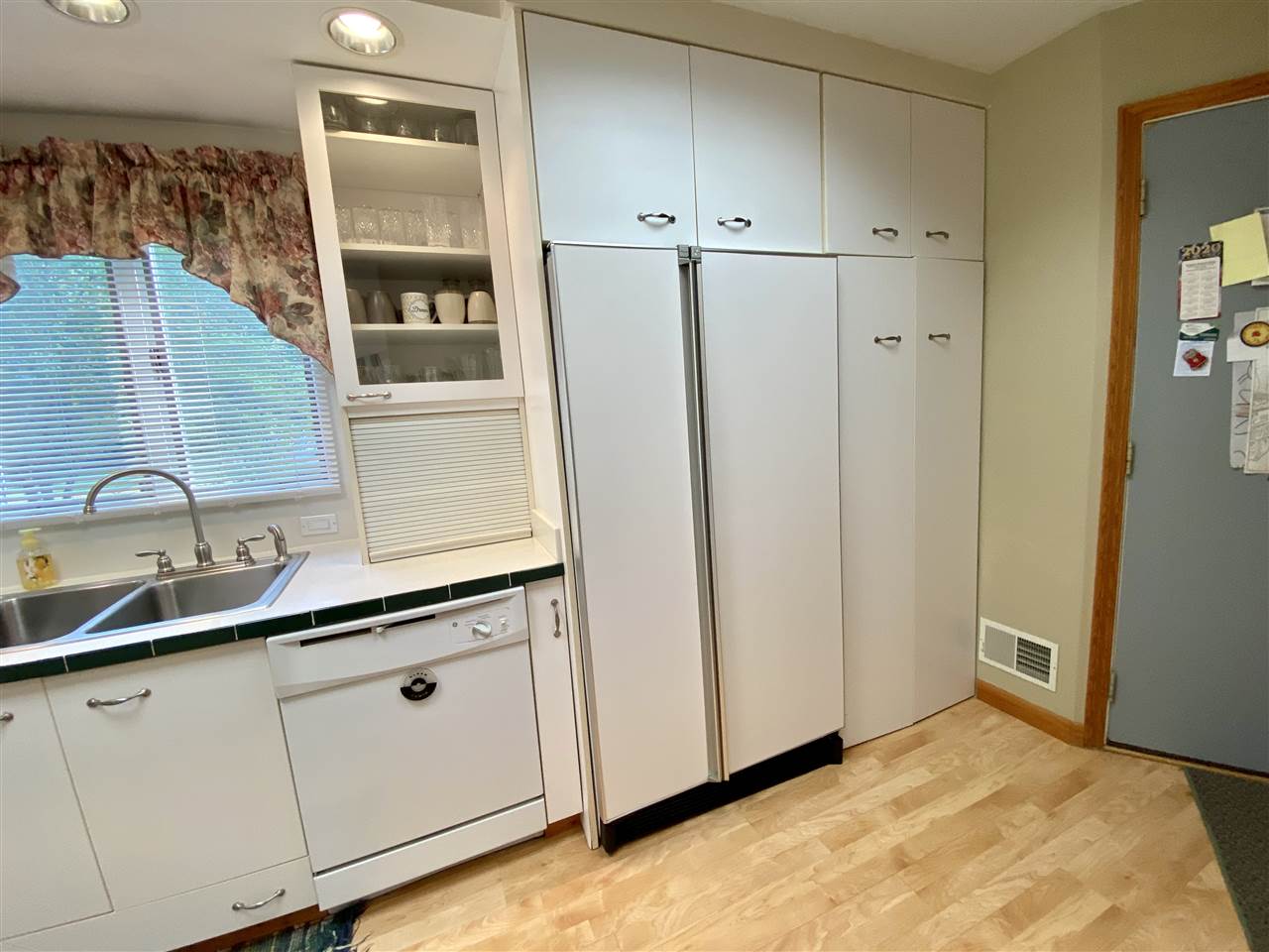 7057 30 3/4 Road Cadillac, MI 49601 - Photo 4 of 54 1881271-3.JPG