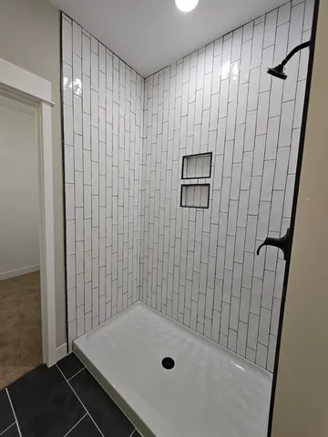 $624,900 | 402 Ski Pole Lane, La Valle, WI 53941