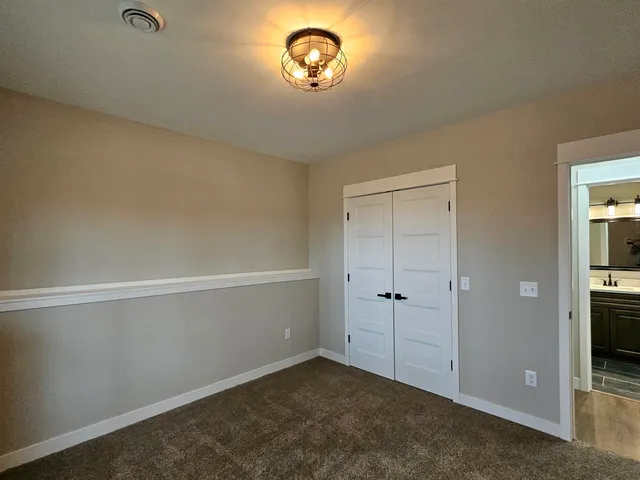 $624,900 | 402 Ski Pole Lane, La Valle, WI 53941