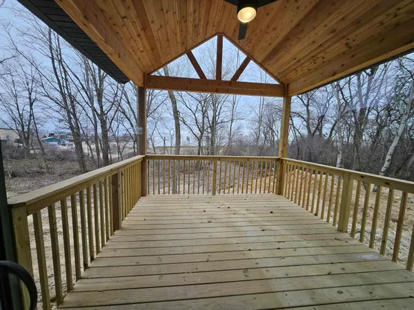 $549,900 | 402 Ski Pole Lane, La Valle, WI 53941