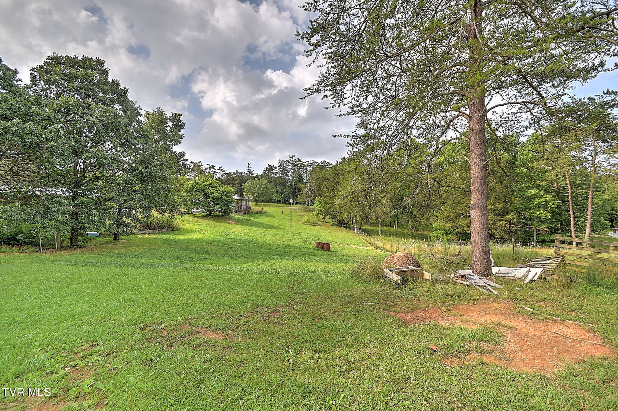 396 Summit Hill Road Bulls Gap, TN 37711 - Photo 39 of 48 39-web-or-mls-396 Summitt GF-40
