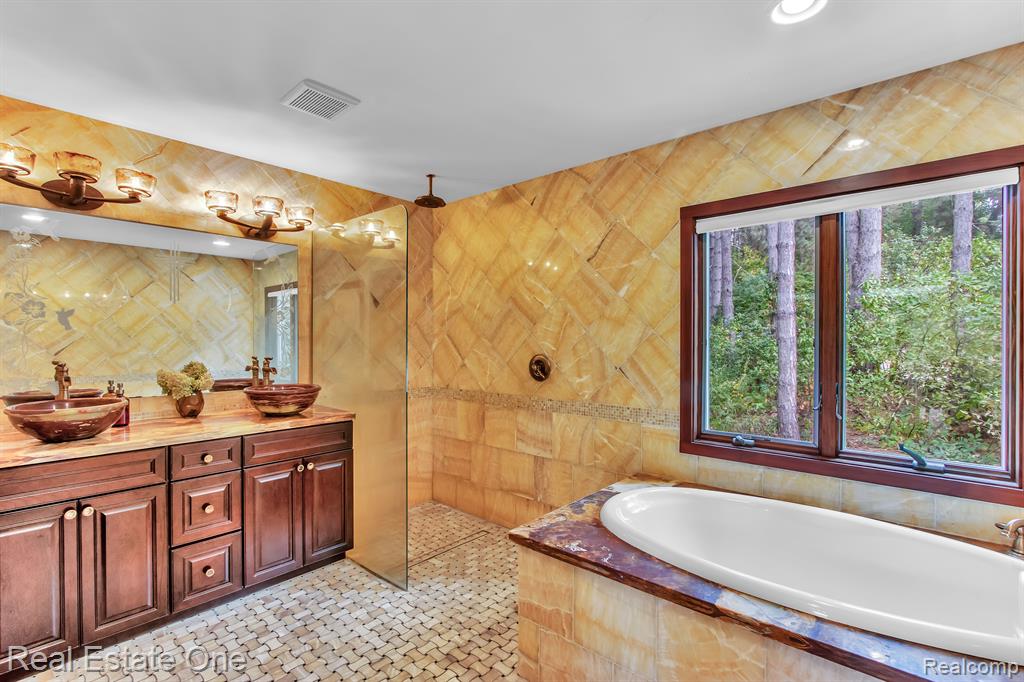 1573 Kile Road Metamora, MI 48455 - Photo 14 of 37