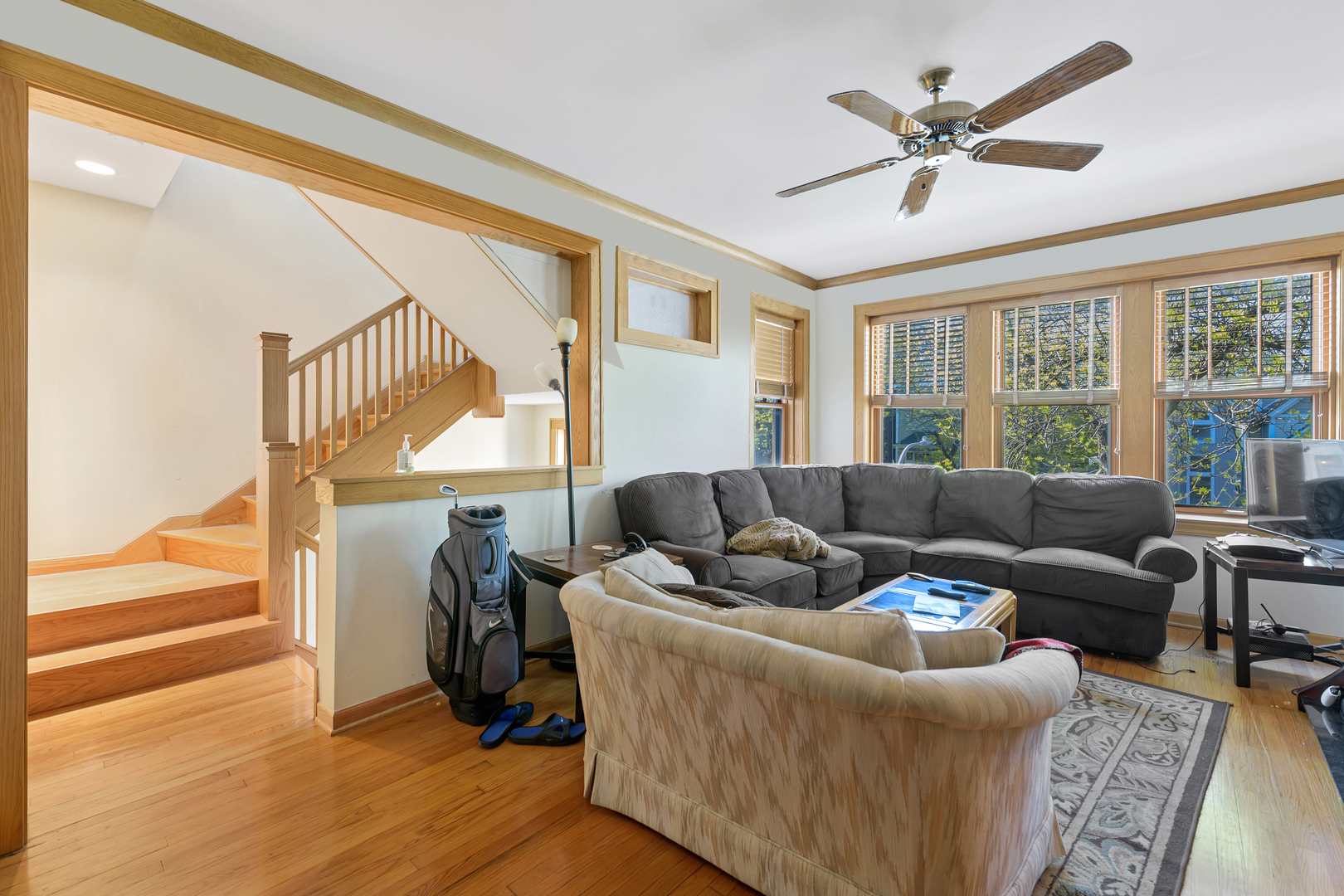 Undisclosed Address Chicago, IL 60657 - Photo 2 of 18 a living room with furniture and a floor to ceiling window