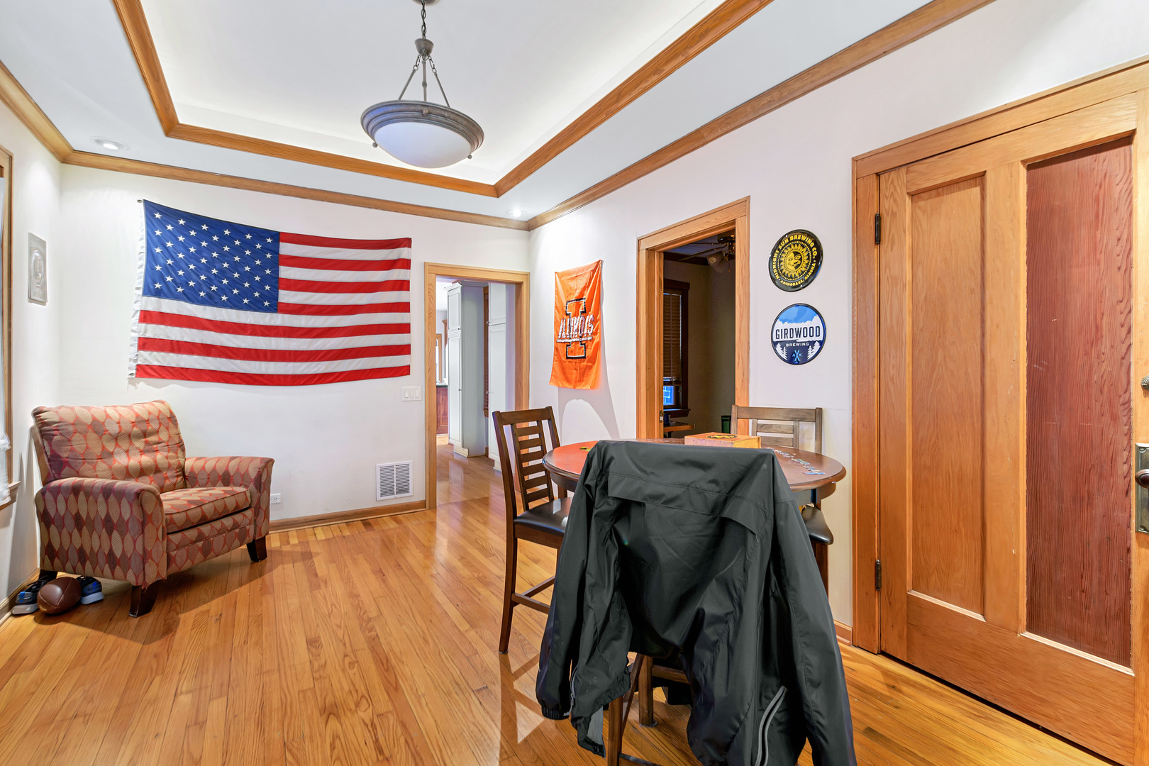 Undisclosed Address Chicago, IL 60657 - Photo 3 of 18 a living room with furniture and a window