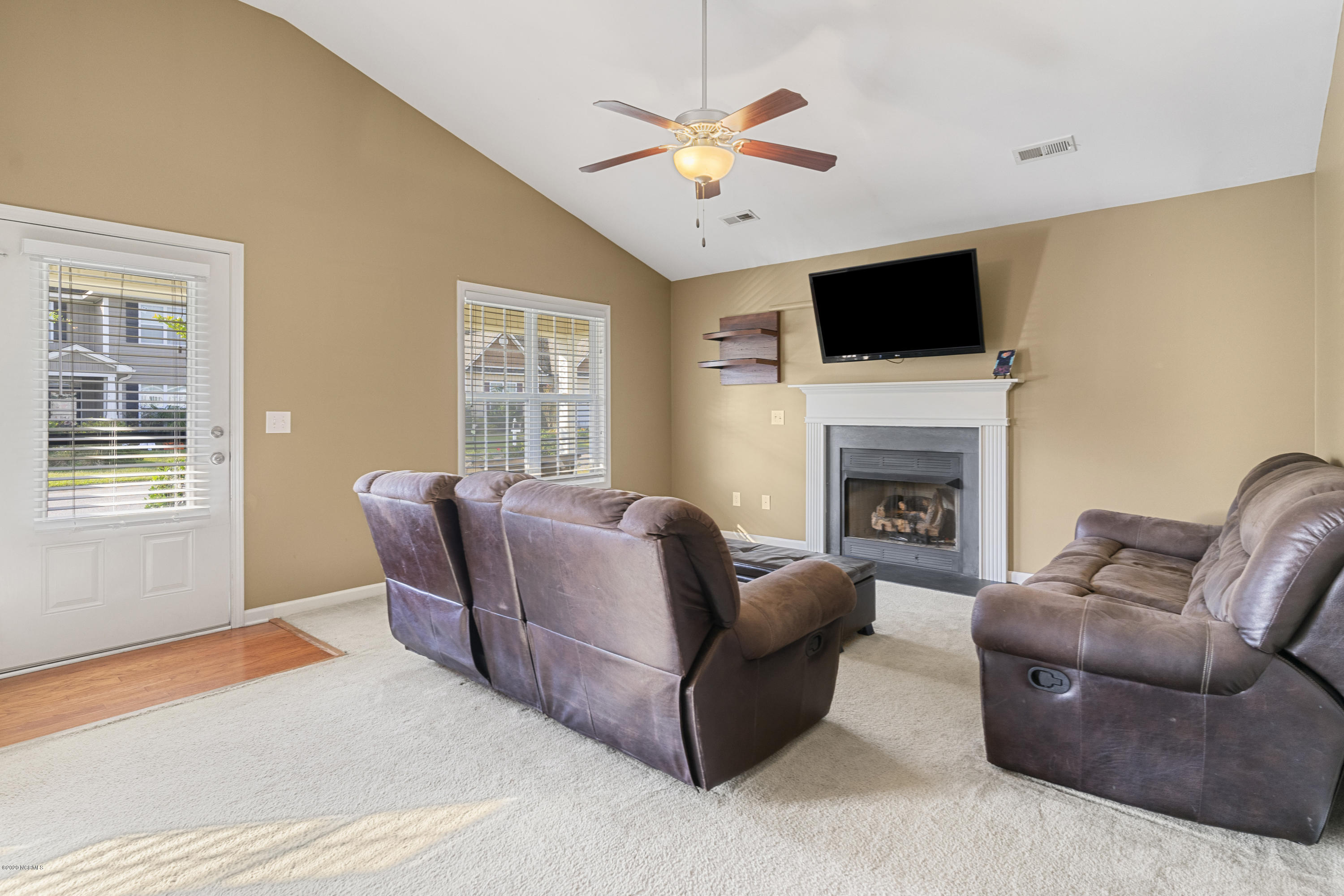 160 Watersfield Road Leland, NC 28451 - Photo 7 of 28 Livingroom 1