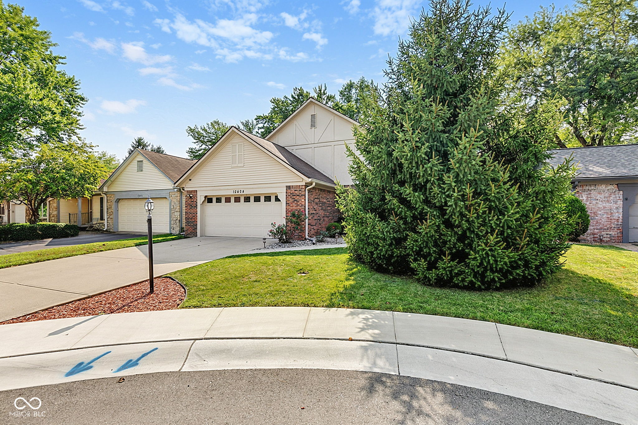 12424 Charing Cross Road Carmel, IN 46033 - Photo 3 of 48