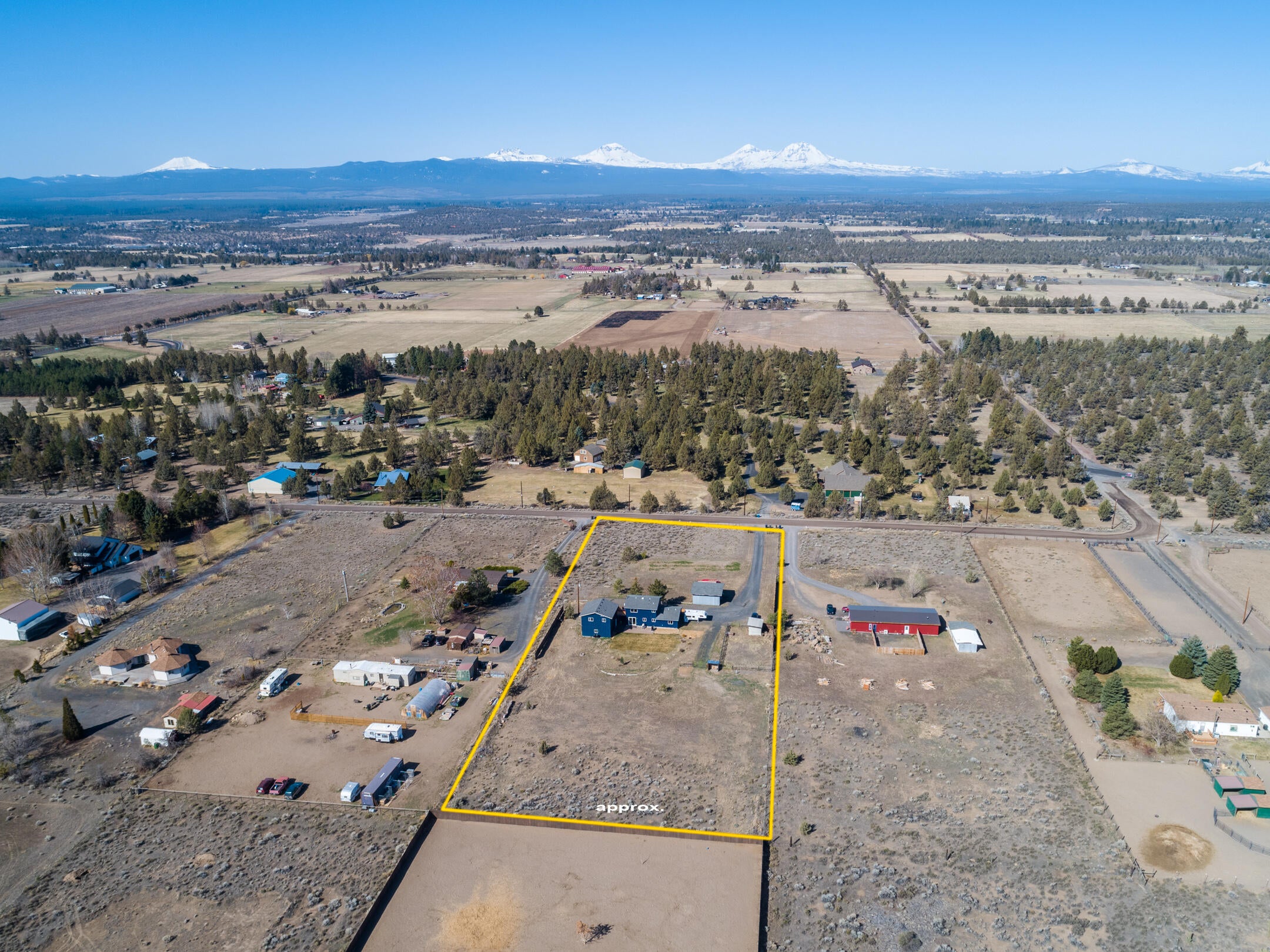 65158 Hunnell Road Bend, OR 97703 - Photo 2 of 31 Aerial w/ mountains