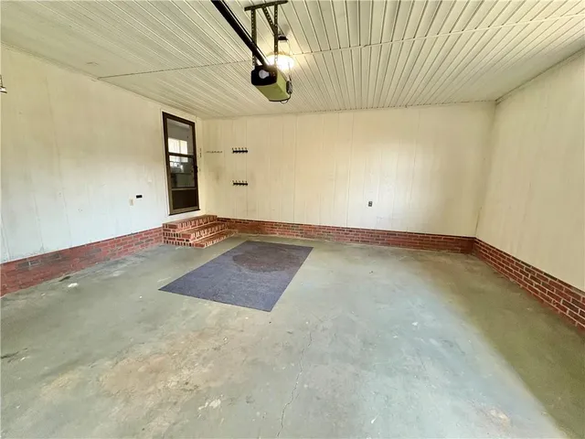 $2,000 | 213 Oxmoor Drive, Anderson, SC 29625