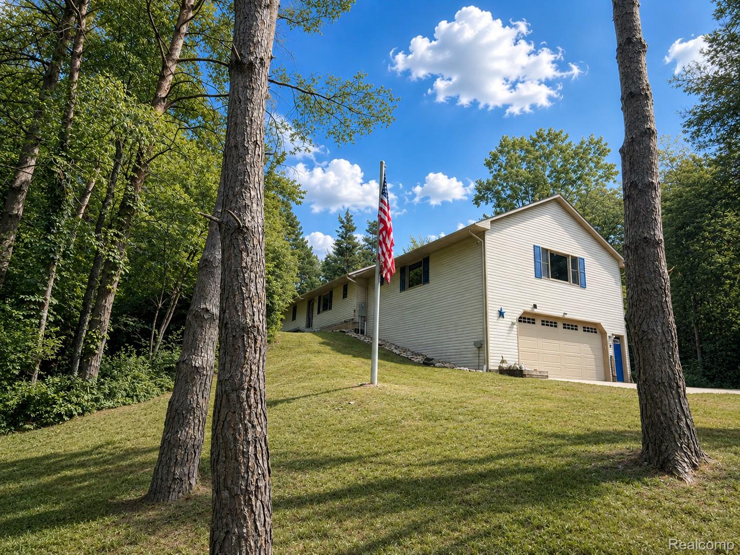 10201 Washburn Road Goodrich, MI 48438 - Photo 4 of 85 Washburn Main Photo 2.jpg