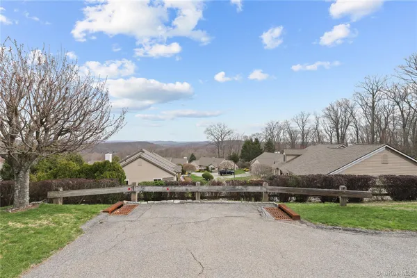 $875,000 | 412 Heritage Hills, Unit A, Somers, NY 10589