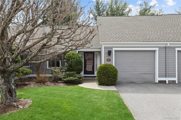 $875,000 | 412 Heritage Hills, Unit A, Somers, NY 10589