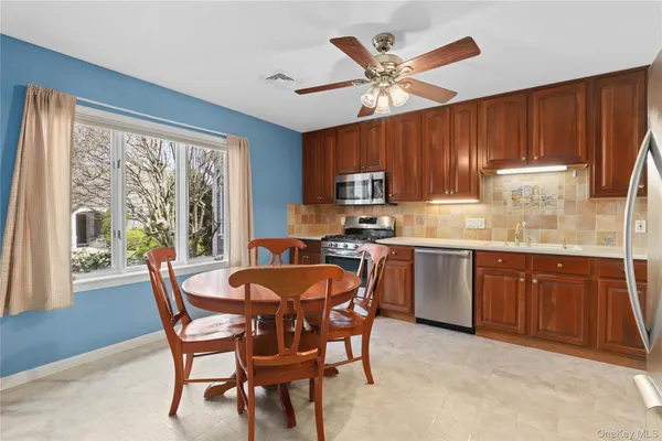 $875,000 | 412 Heritage Hills, Unit A, Somers, NY 10589