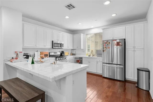 $518,800 | 12576 Cipriano Lane, Eastvale, CA 91752