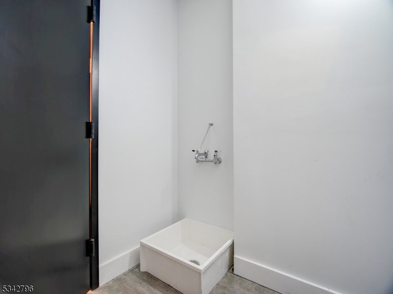 486 Market Street Newark, NJ 07105 - Photo 31 of 34 unknown