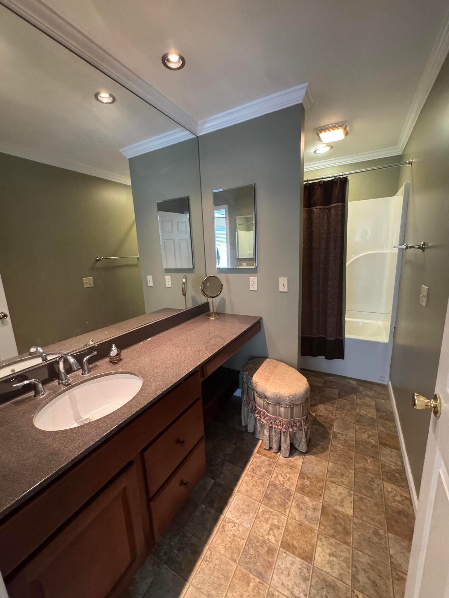 4224 West 4 Lakes Drive Linden, MI 48451 - Photo 18 of 27 Gallery Image 18