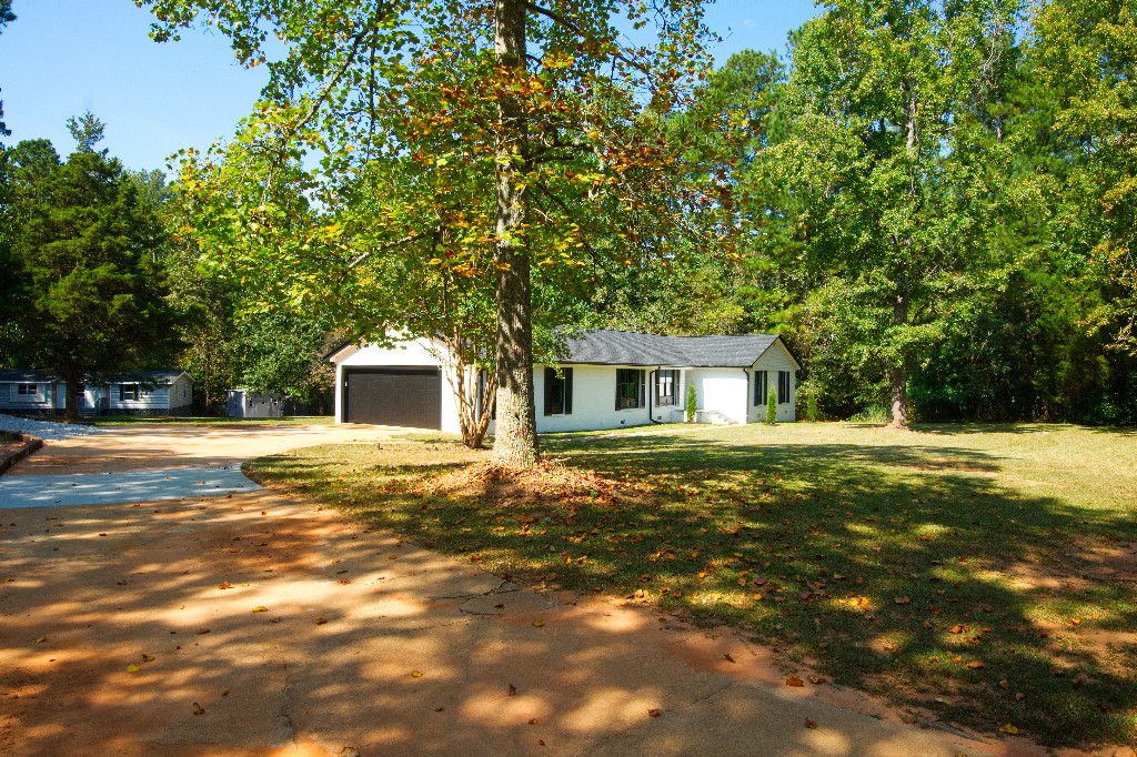 147 Pisgah Road Easley, SC 29642 - Photo 1 of 40 Gallery Image 1