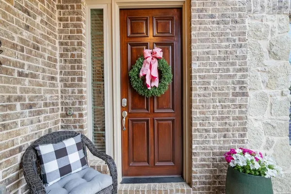 $1,000,000 | 9409 Blackpine Court, Lantana, TX 76226