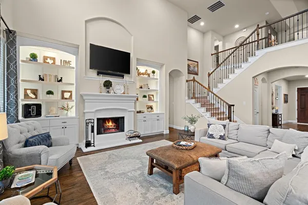 $1,000,000 | 9409 Blackpine Court, Lantana, TX 76226