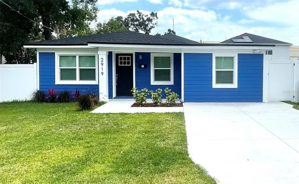 $2,600 | 2919 East Columbus Drive, Tampa, FL 33605
