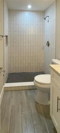 $2,600 | 2919 East Columbus Drive, Tampa, FL 33605